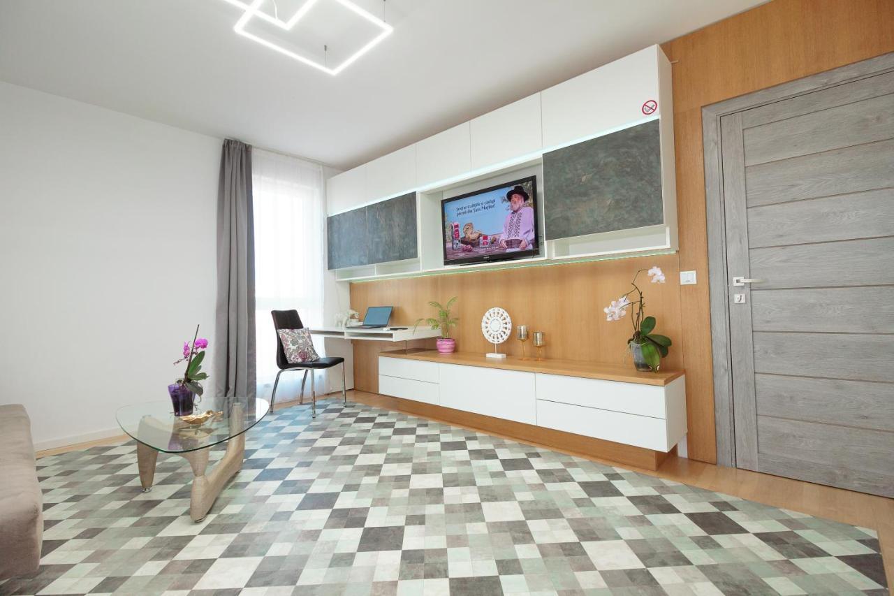Gold Class Ams Apartment *