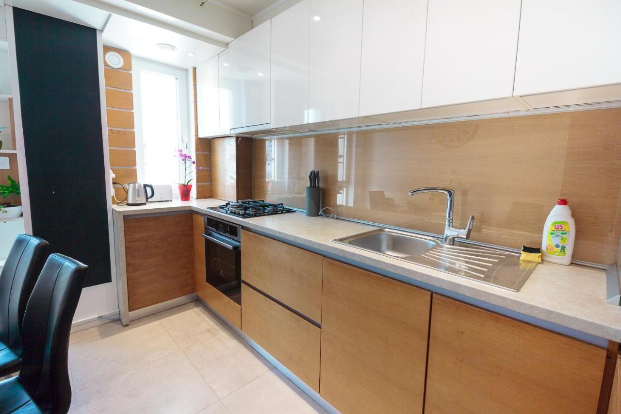 Gold Class Ams Apartment *